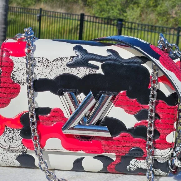 Louis Vuitton Patchwork Waves Twist MM - Picture 11 of 11